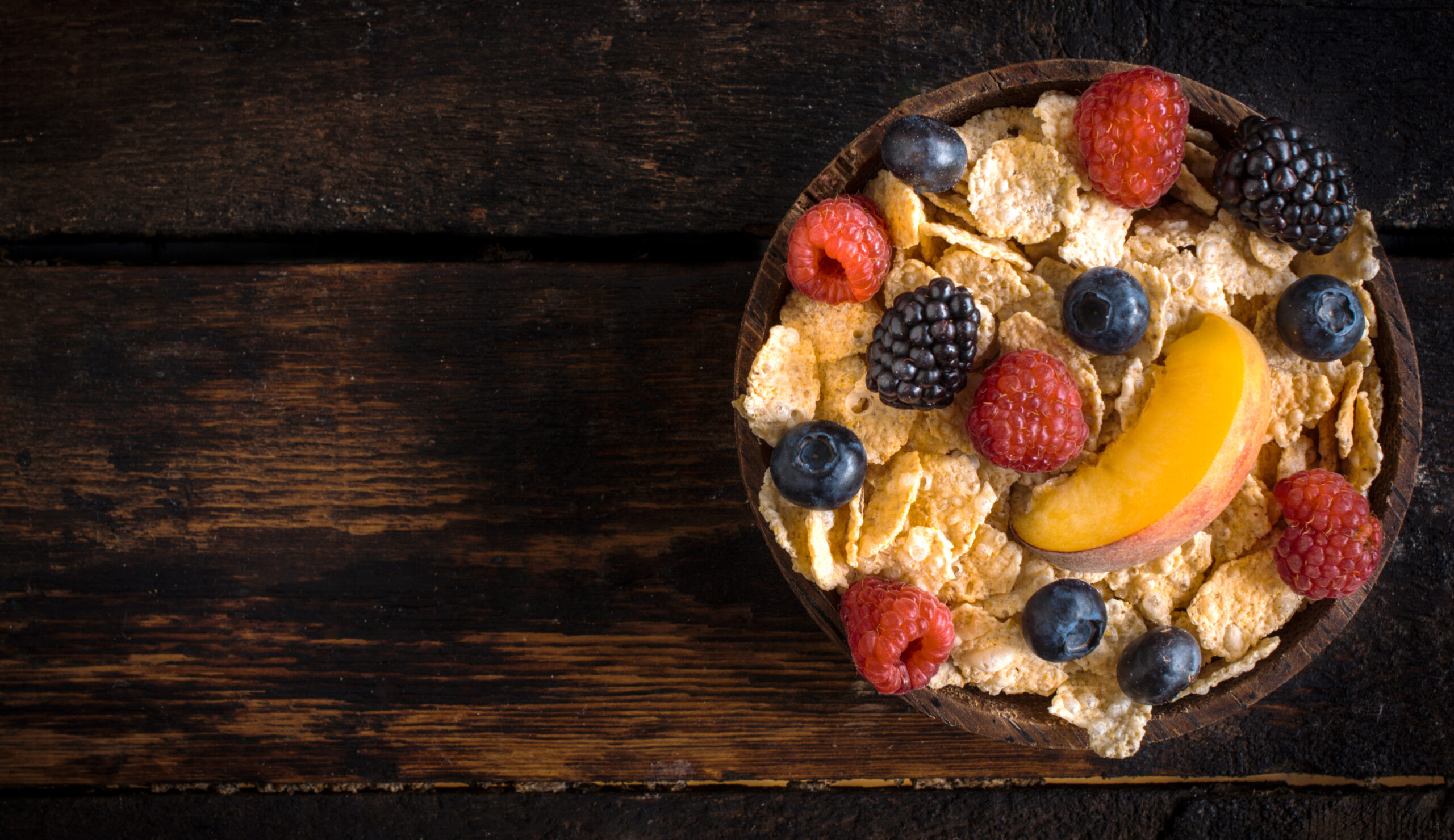 Get Lean and Strong with this Effective Diet Plan for Men 1 bowl with healthy food scaled